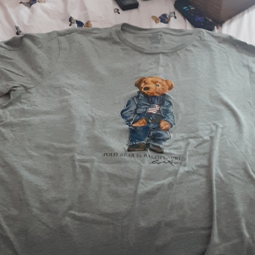 Tee